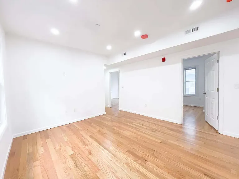 975 Dorchester Ave #3 — Photo 8
