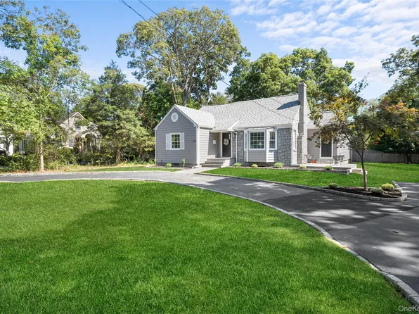 39 Paulanna Avenue, Bayport, NY 11705