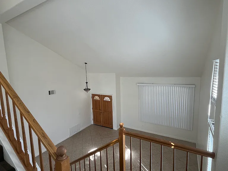 10065 Miracanto Way — Photo 7