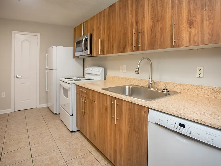 Capital Luxury Condominiums — Photo 25