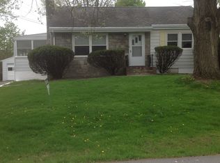 16 Forrest Ct, Poughkeepsie, NY 12603