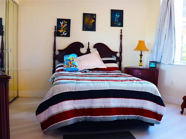 900 Saint Charles Pl #316 — Photo 32