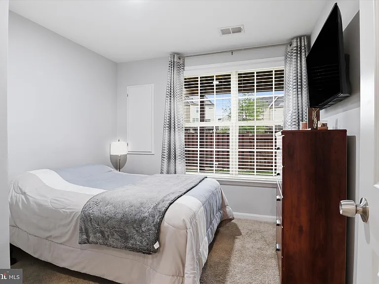 4719 Cambria Rd — Photo 29