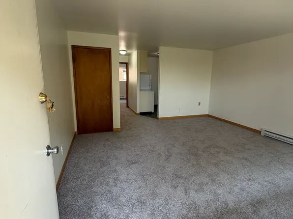 4122 11th Ave NE #302, Seattle, WA 98105