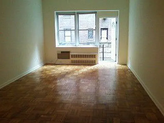 Rented by ALTER REALTY CO INC | media 9