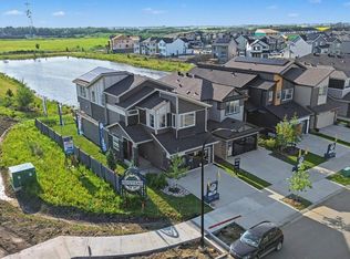 2 Nouveau Dr, Saint Albert, AB T8N7Z7