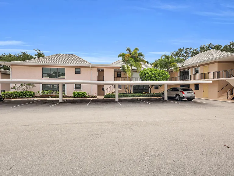 10 SE Turtle Creek Dr #B — Photo 32
