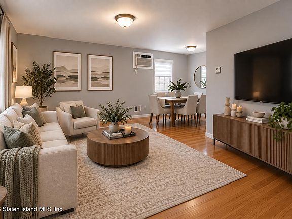 3rd image of 28 Reno Ave
