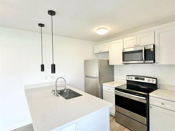 727 W Tiffany Dr APT 1