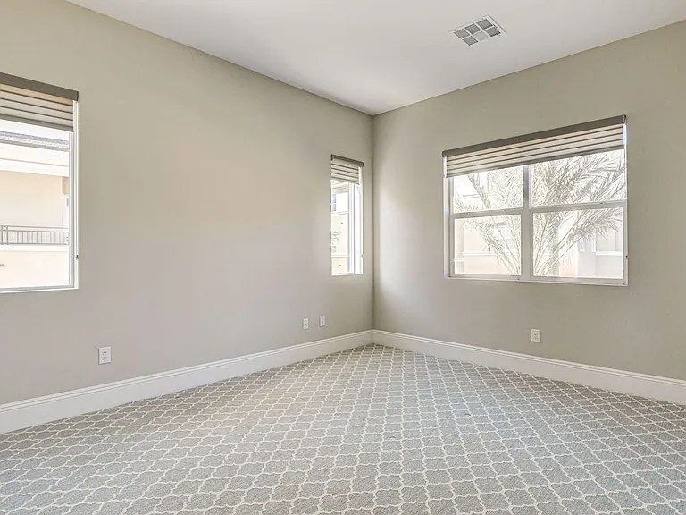 9133 Las Manaitas Ave #302 — Photo 33