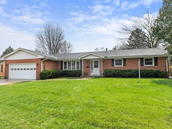 120 Ridge Dr, Dekalb, IL 60115