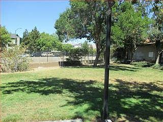 3rd image of 30 Silcreek Dr