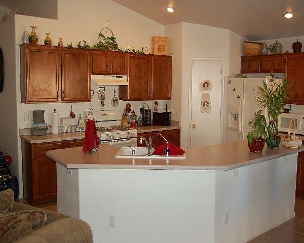 2nd image of 3424 Oakville Ct