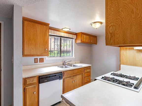 3rd image of 5924 Via Casitas