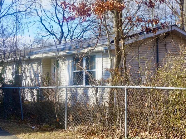 126 Parkside Drive, New Haven, CT 06515