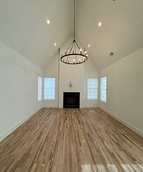 5115 Vanderbilt Ave — Photo 5
