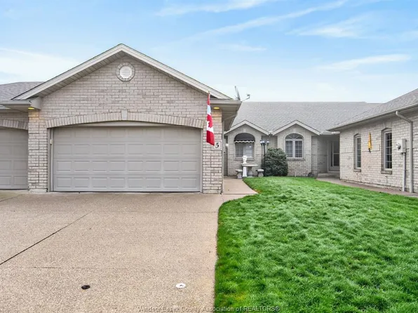 5 Leonard Dr, Kingsville, ON N9Y 4G4