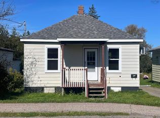 3691 Emerald St, New Waterford, NS B1H 1J4
