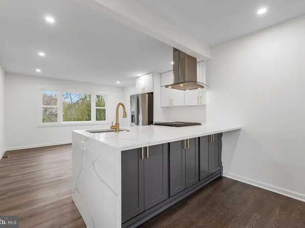 6720 Fairwood Rd, Hyattsville, MD 20784
