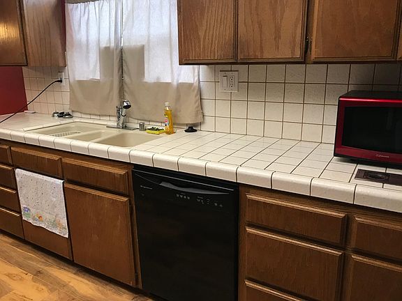 3rd image of 2514 C St