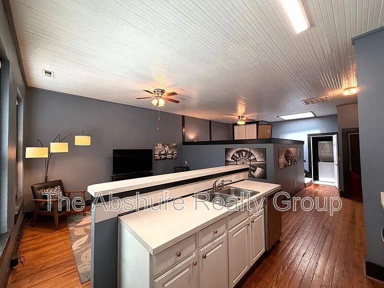 523 E Broad St #A-1 — Photo 12