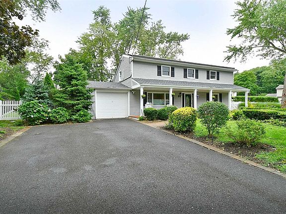 2nd image of 31 Lesley Ln