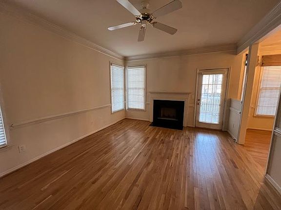 4th image of 1304 Groveland Trl