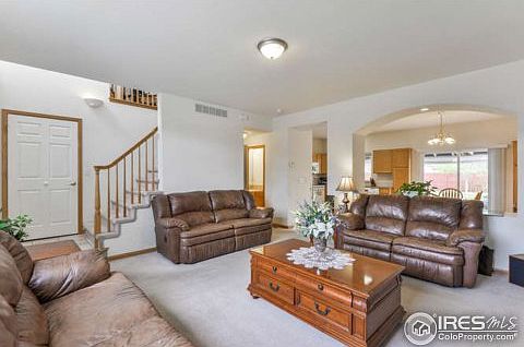 3rd image of 562 Barnwood Dr