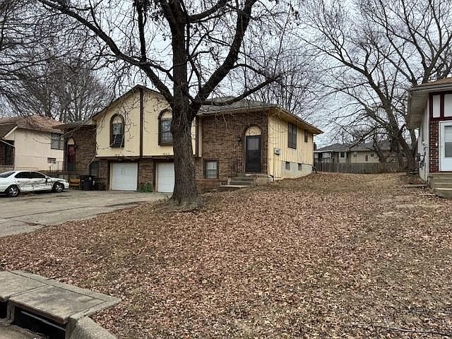 2nd image of 5821-5823 Farley Ave
