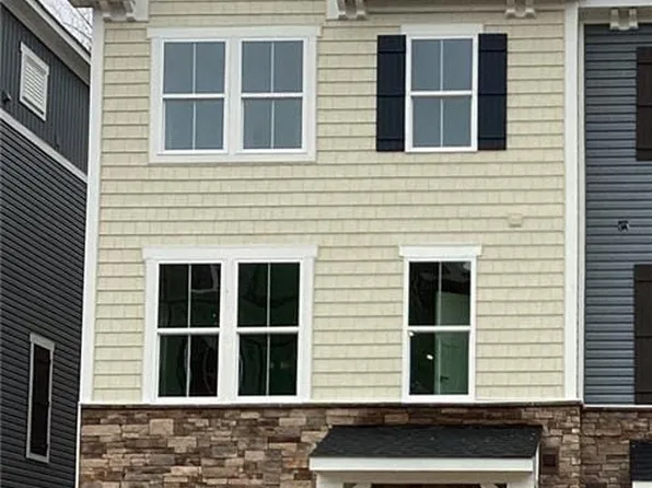 131 Big Woods Dr #21E, Poquoson, VA 23662