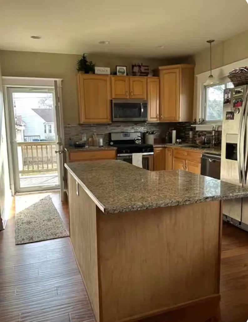 401 Pearl St — Photo 2