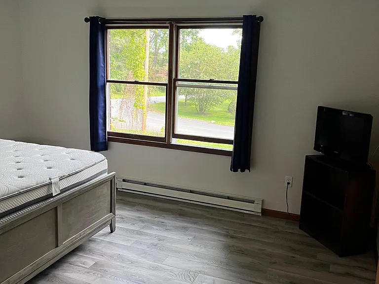 34 Whitney Pl #4 — Photo 16