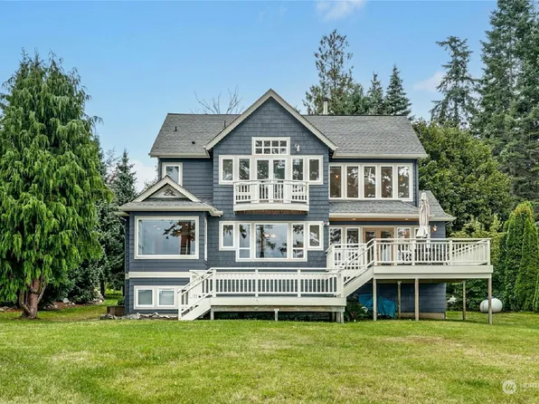 3034 Mabana Heights Road, Camano Island, WA 98282