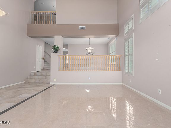 5th image of 348 W KINGBIRD Drive