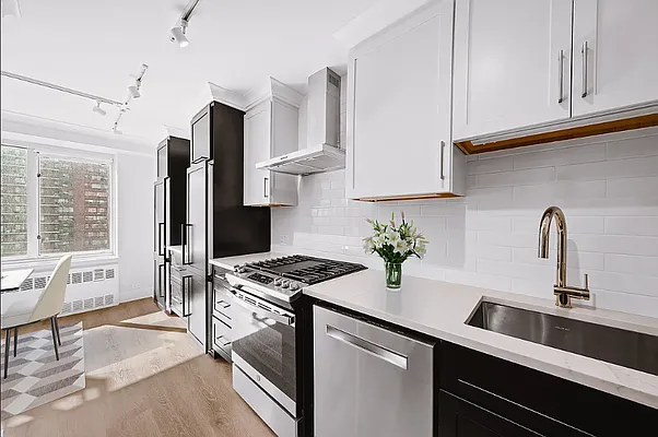 Rented by Vector New York, LLC | media 12