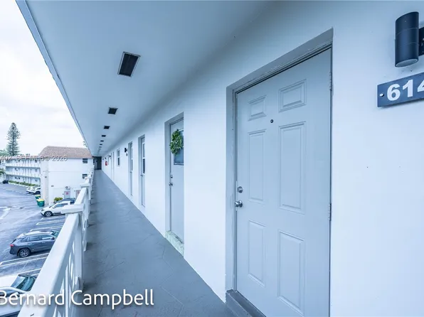 3506 NW 49th Ave APT 614, Lauderdale Lakes, FL 33319