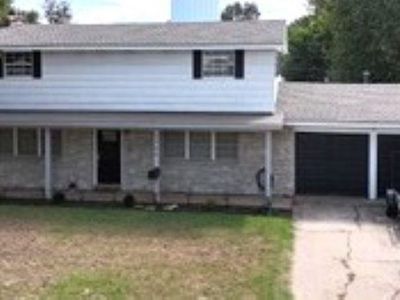1704 Fairway Pl, Ponca City, OK, 74604