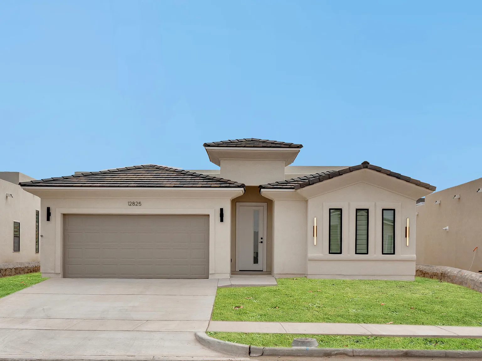 4 bed, 3.0 bath, 1879 sqft, $2,550 — Photo 3