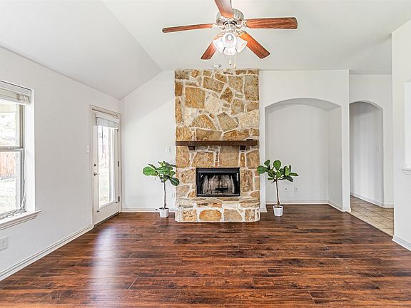 5th image of 11604 Cape Cod Springs Dr
