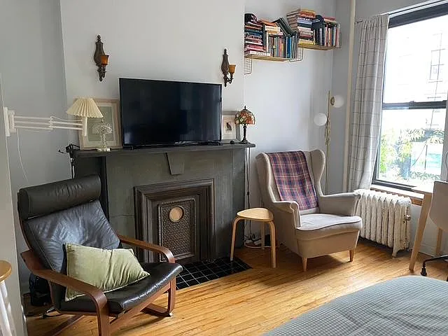 160 5th Ave #2RF — Photo 2