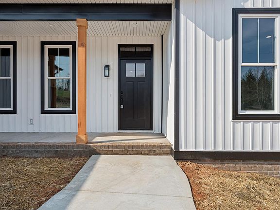 5th image of 2565 Five Forks Rd