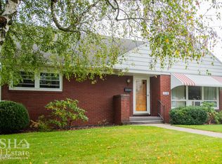 114 S Chestnut St, Mill Hall, PA 17751