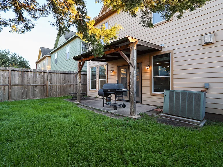 9714 Kapri Ln — Photo 13
