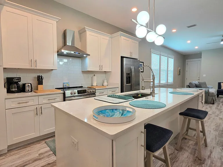 8088 Carmel Cir — Photo 8