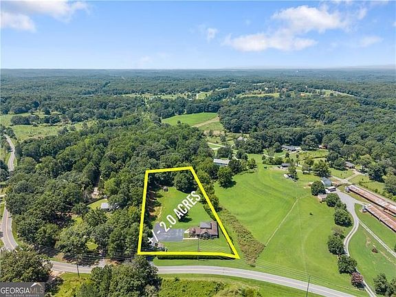 3rd image of 4135 Leach Rd