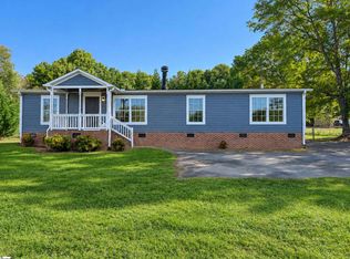 2015 Ballenger Rd, Wellford, SC 29385