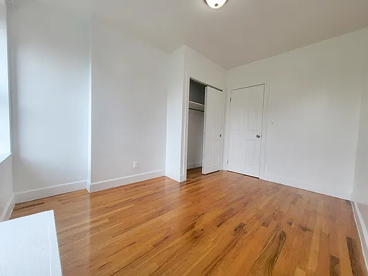 Rented by Douglas Elliman | media 23