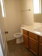 4th image of 409 E Daniella Dr