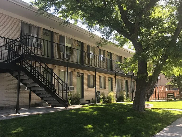 Ramona — Photo 26
