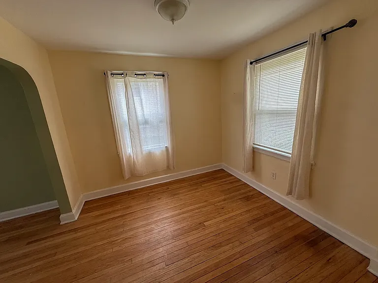 219 Langford Ct — Photo 5